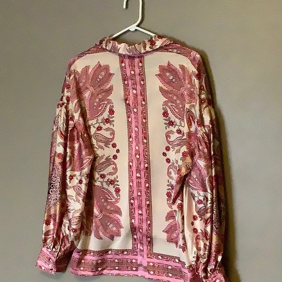 Women BnWt Fate shirt - Picture 4 of 7